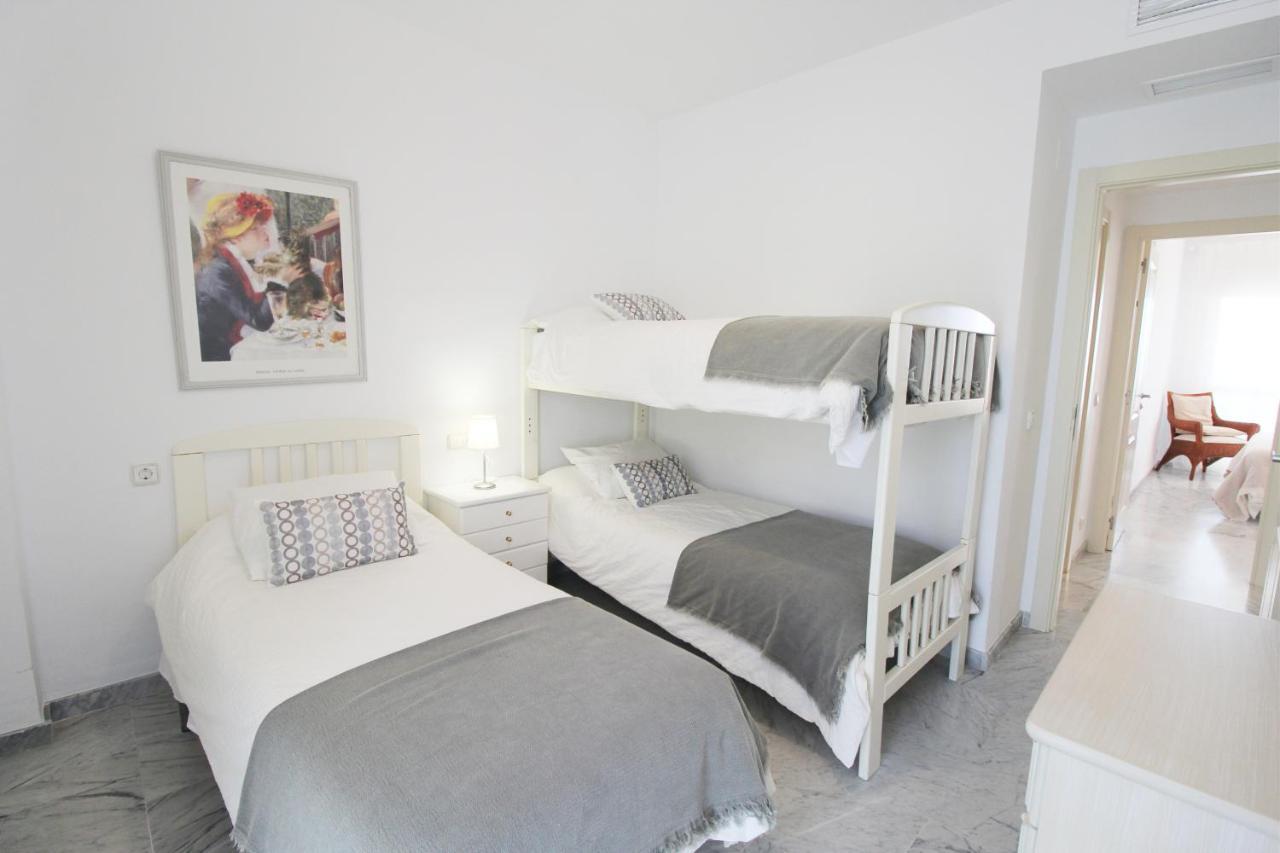 Lovely Bahia Marbella Apartment Ngoại thất bức ảnh