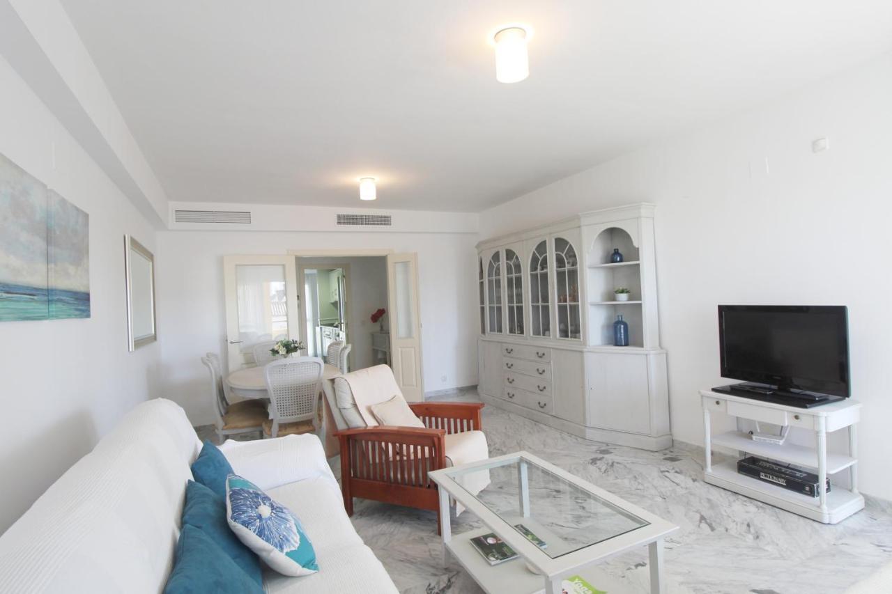 Lovely Bahia Marbella Apartment Ngoại thất bức ảnh